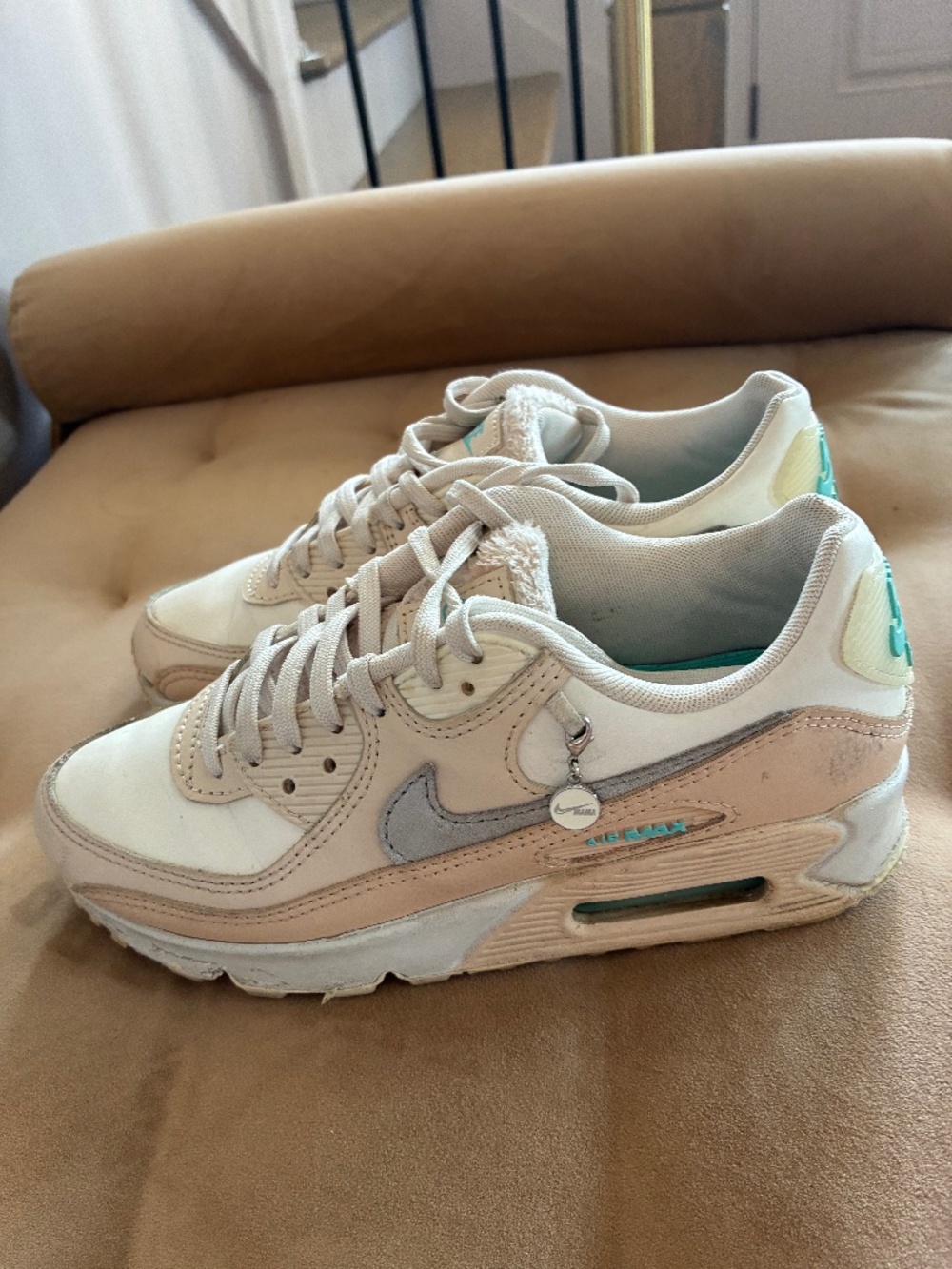 Nike Air Max 90 “mama”